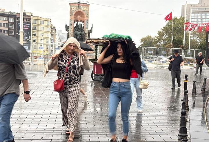 İstanbul'da yağış başladı