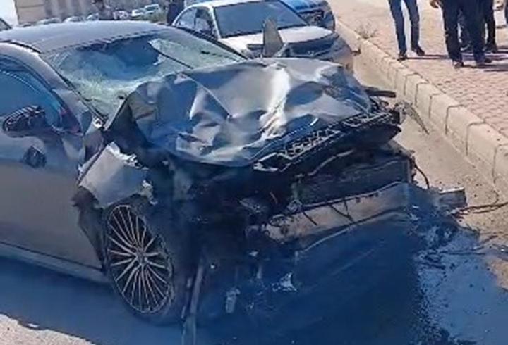 Elazığ'da feci kaza: Otomobil ikiye bölündü, 2 ölü, 2 yaralı