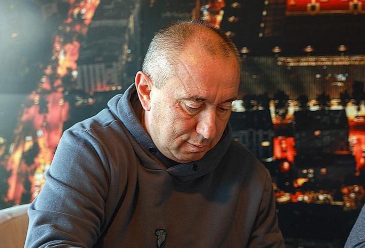 Göztepe, Stanimir Stoilov ile nikâh tazeledi