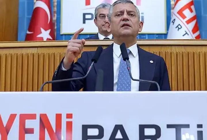 Tartışmalara nokta koydu! Özgür Özel'den "Yeni Parti" ismi tartışmasına net yanıt