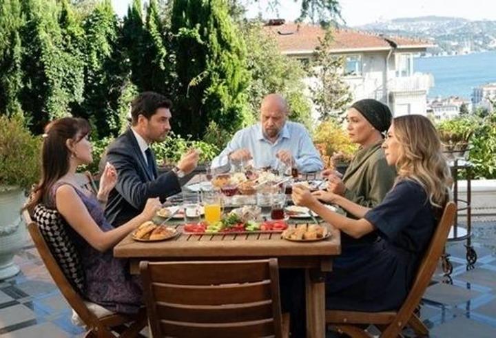 KIZILCIK ŞERBETİ BU HAFTA VAR MI YOK MU? Kızılcık Şerbeti 5. sezon ne zaman başlayacak? 18 Eylül Kızılcık Şerbeti bu akşam var mı?
