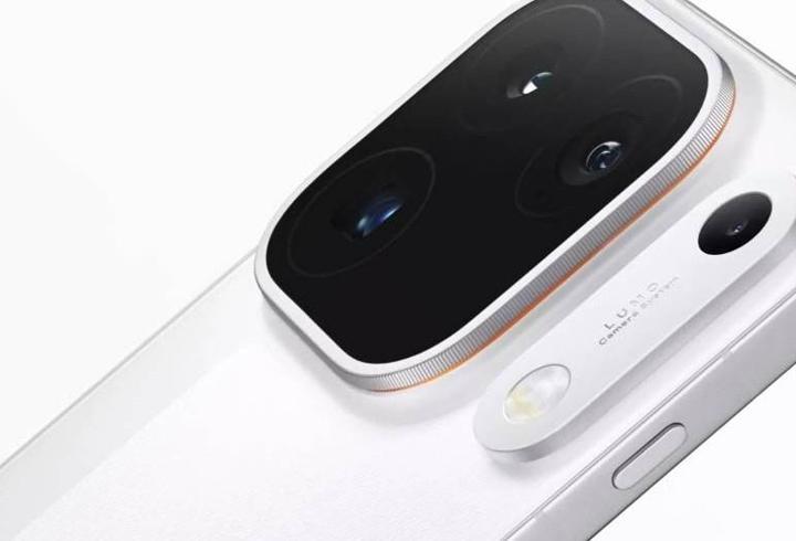 Dimensity 9600 Pro işlemcisini kullanan ilk cihaz olacak