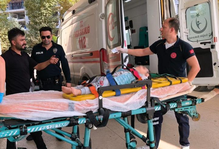 3'üncü kat penceresinden düşen Ali, ağır yaralandı