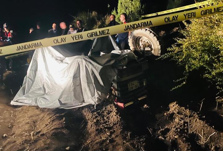 Kastamonu'da traktör devrildi; sürücü öldü