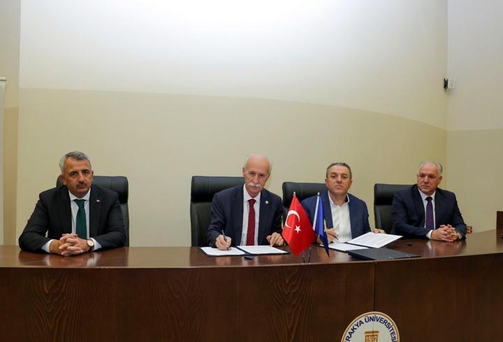 TÜ ile Kosova Sağlık Bakanlığı arasında işbirliği protokolü imzalandı