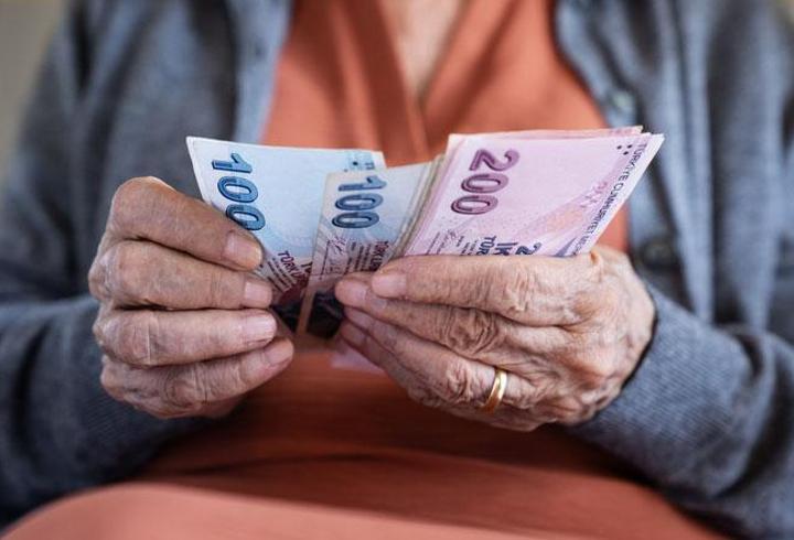 İşte masadaki senaryolar: Emekli için zam hesabı başladı