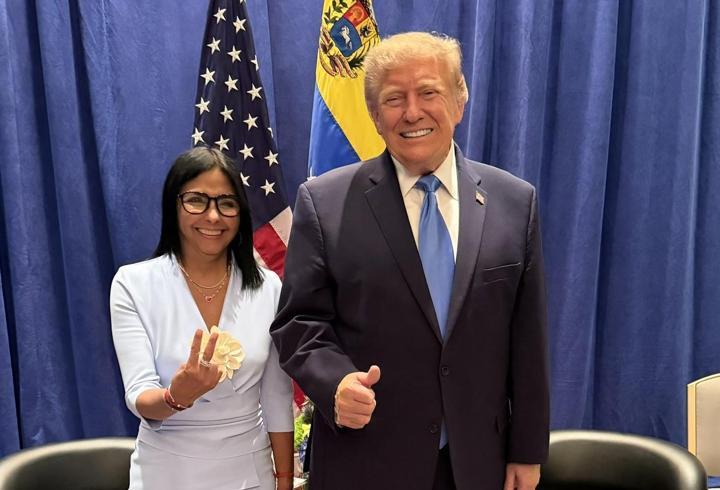 Trump ve Rodriguez'den ilk yüz yüze görüşme