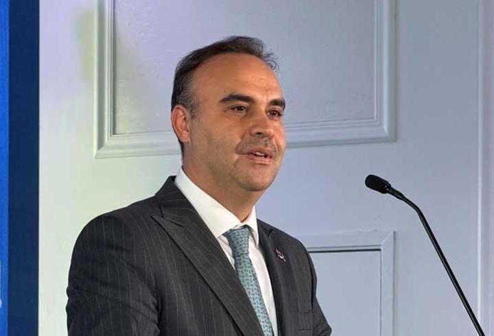 Bakan Kacır: Türk savunma sanayisi ihracat odaklı büyümeyi sürdürecek; hedef ilk 10 ülkeden biri olmak