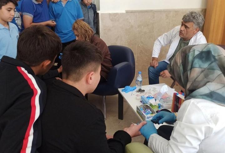 Şarkışla'da öğrencilere şeker tüketiminin zararları anlatıldı