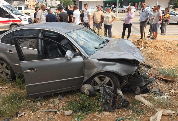 Kozan'da otomobiller çarpıştı: 4 yaralı