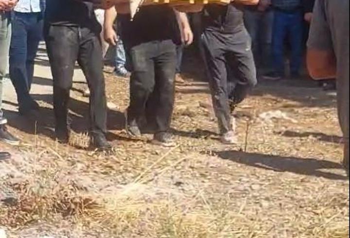 Kazada ölen hamile anne ve 3 yaşındaki kızı yan yana toprağa verildi