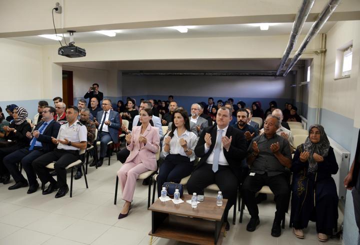 Şehadetinin 15'inci yılında anıldı