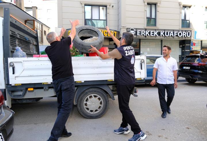 Van'ın İpekyolu ilçesinde işgal edilen yol ve kaldırımlar temizlendi