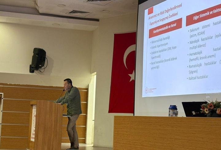 Eskişehir'de 90 aile sağlığı çalışanına kadın sağlığı eğitimi