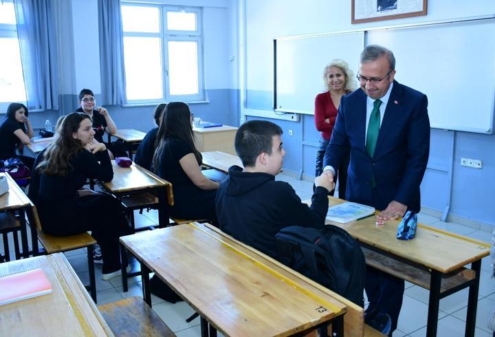 Eskişehir İl Milli Eğitim Müdürü Aydın, öğrencilerle bir araya geldi