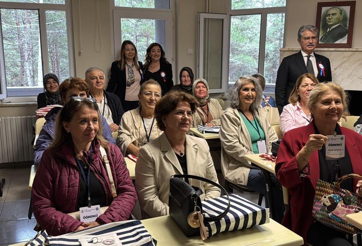 Samsun’da 55-75 yaş grubuna özel ‘Yaşam Boyu Öğrenme Üniversitesi’ açıldı