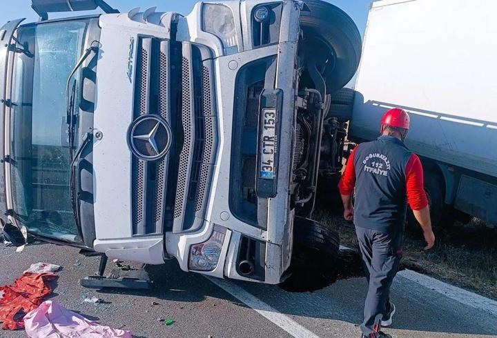 Yola çıkan eşek kazaya neden oldu: 2 yaralı