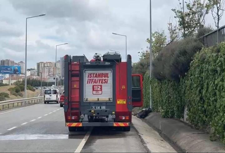Ataşehir’de motosiklet aydınlatma direğine çarptı: 1 ağır yaralı