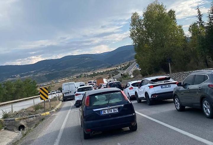Yol çalışması 21 ilin geçiş noktasını kilitledi