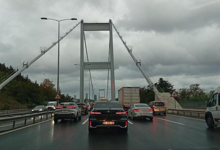 İstanbul'da yağmur trafiği vurdu!