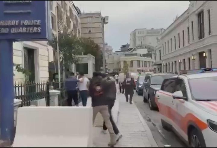 Beyoğlu'nda hanutçuluk yapan 2 şüpheli yakalandı