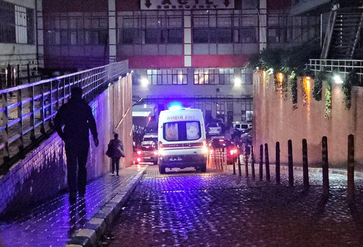 Zonguldak’ta kömür silosuna düşen işçi ağır yaralandı