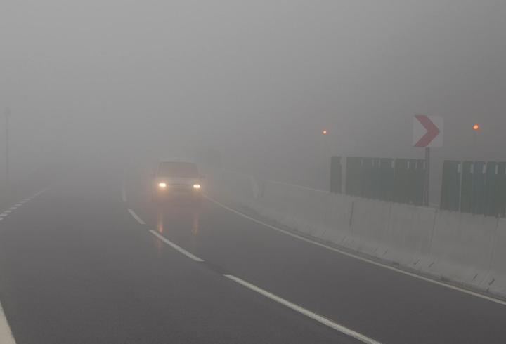 Bolu Dağı Geçişinde Yoğun Sis Etkili Oluyor