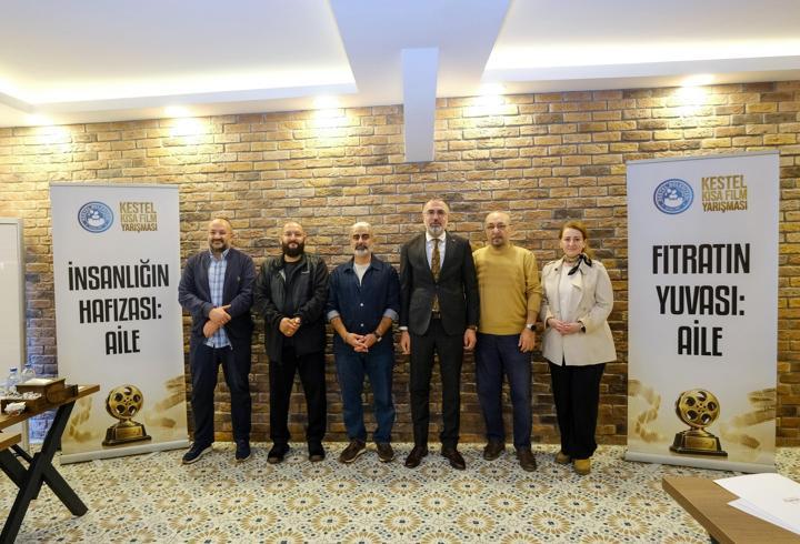 Kestel Belediyesi’nin sinema yolculuğu ‘Aile’ temasıyla devam ediyor