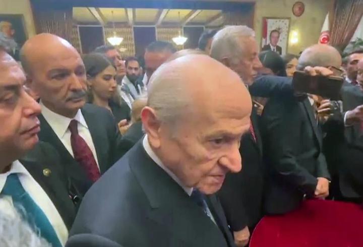 "Yeni bir dönemin başlangıcı mı?" Bahçeli'den CNN TÜRK'ün Dervişoğlu ile selamlaşmasıyla ilgili sorusuna dikkat çeken yanıt