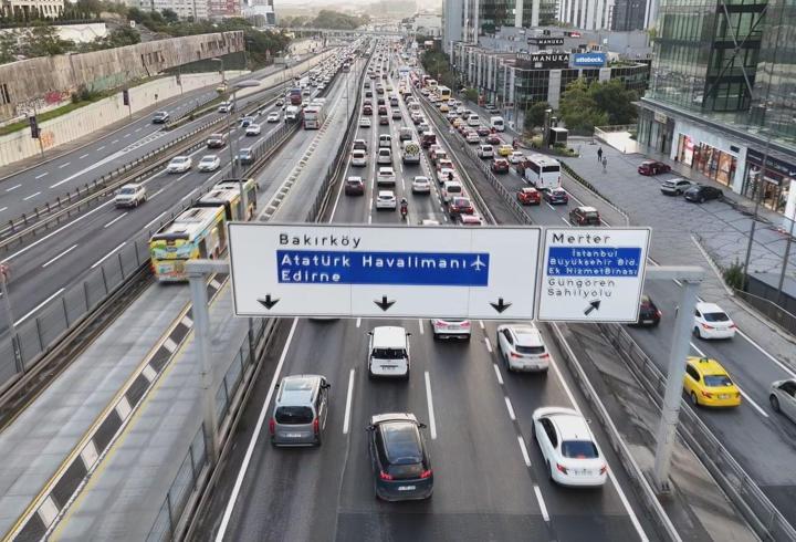 İstanbul'da trafik yoğunluğu yüzde 71'e ulaştı