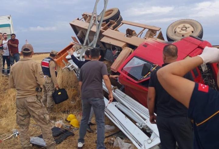 Diyarbakır’da devrilen kamyonetteki 5 işçi yaralandı