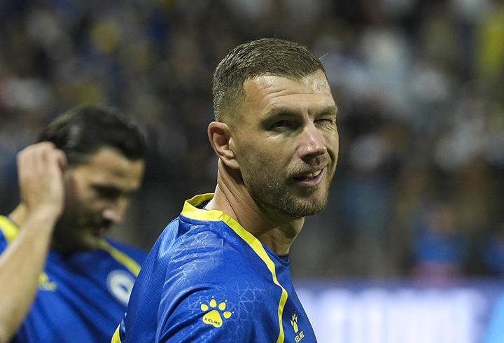 Bosna Hersek efsanesi Dzeko'dan milli takıma veda