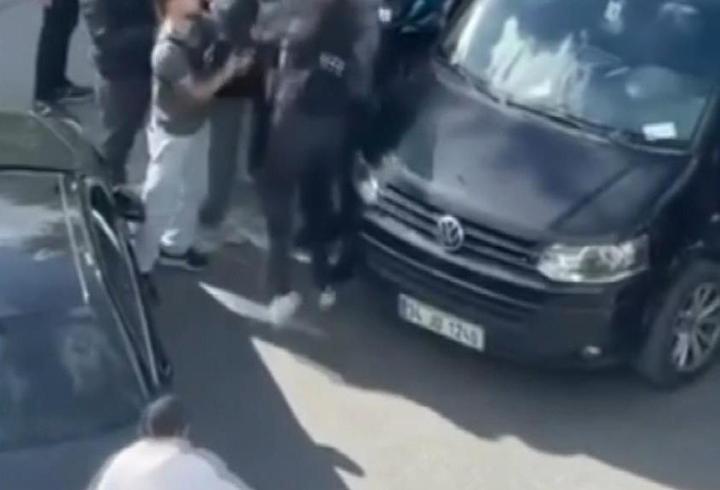 Bayrampaşa'da sürücülerin yol kavgası kamerada