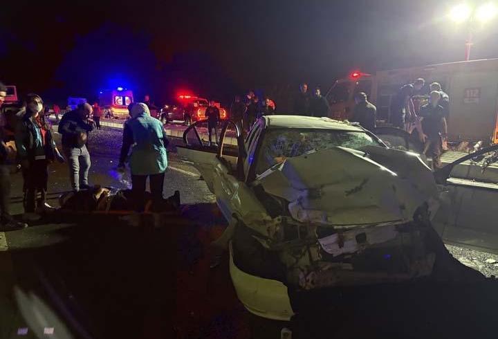 Kazaya müdahale sırasında ikinci kaza! Alkollü sürücü dehşet saçtı: 1'i ağır 12 yaralı