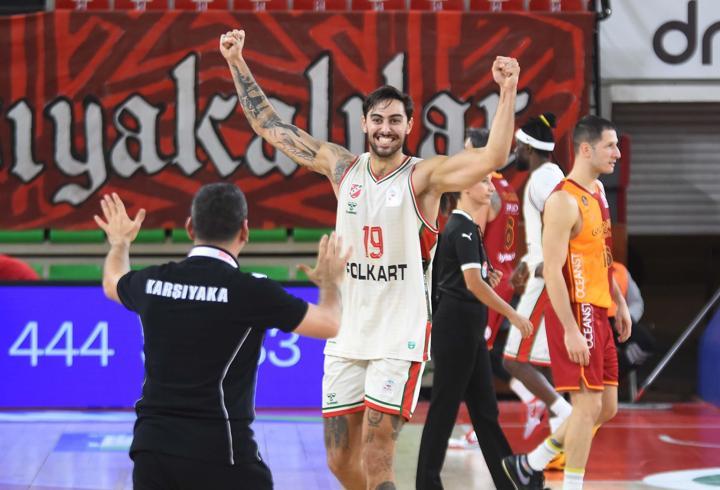 Karşıyaka ilklerle kazandı