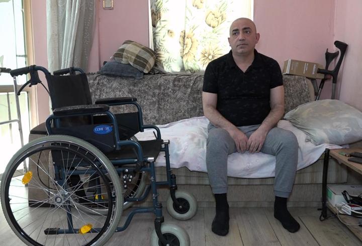 Bir gecede felç kaldı, tekrar adım atabilmek için 3 yıldır çalışıyor