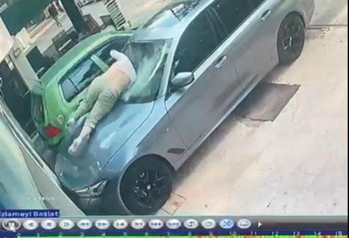 Otelin 6'ncı katından otomobilin üzerine düşen kadın ağır yaralandı