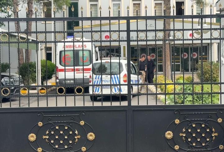 Adliyede taraflar arasında kavga: 2 yaralı