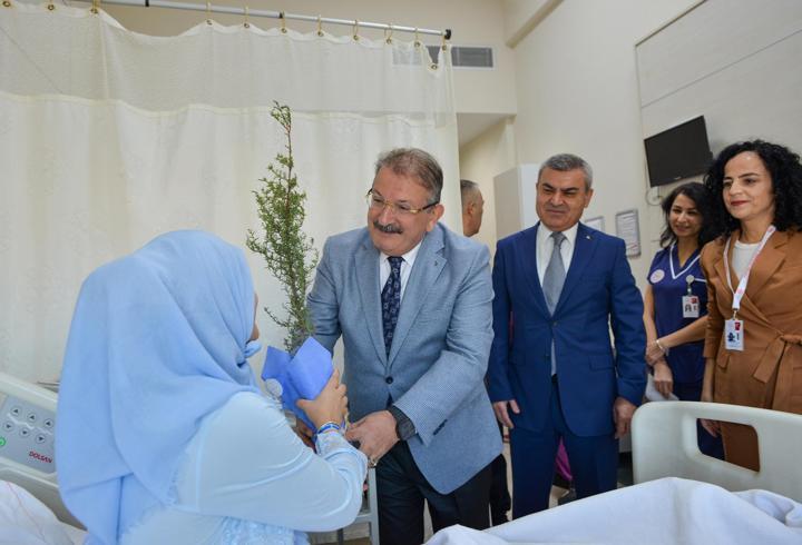 Kepez Devlet'te normal doğum ve emzirme haftası etkinliği