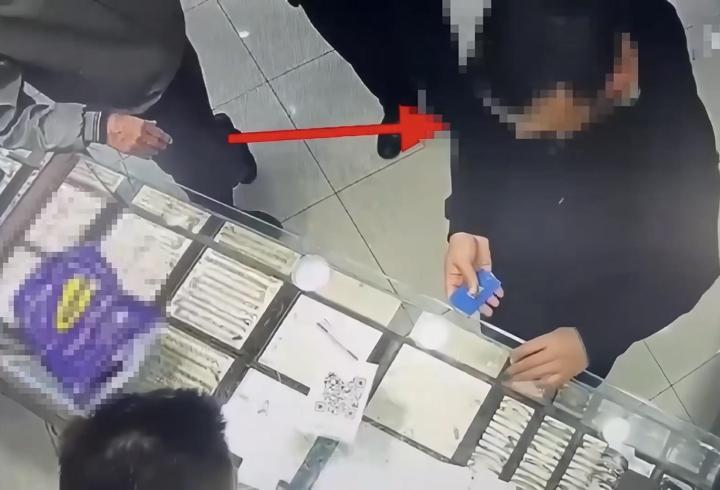 Şehit annesini 'bilgileriniz terör örgütünün elinde' yalanıyla 435 bin lira dolandıran 5 şüpheli yakalandı