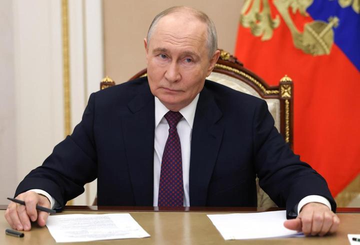 Putin’den Pezeşkiyan’a: Moskova diplomatik süreçte rol almaya hazır