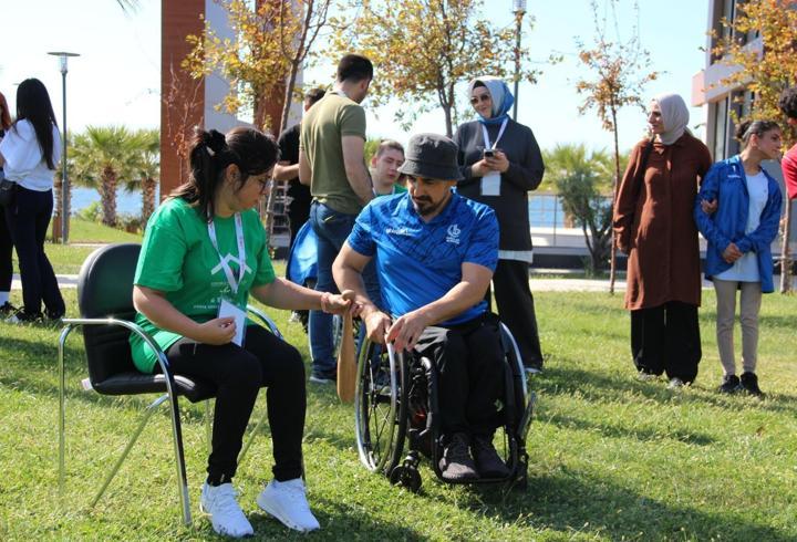 AK Parti İzmir Milletvekili Kasapoğlu: Engelli vatandaşlarımız için düzenlediğimiz kampları arttıracağız