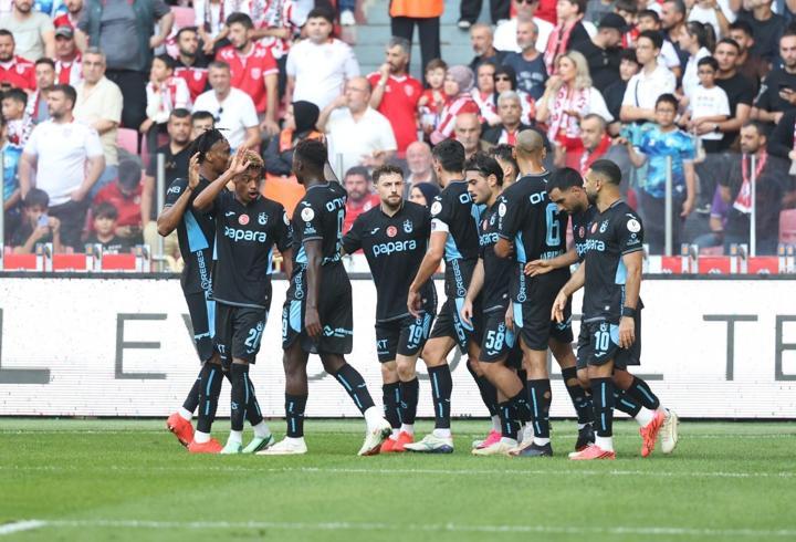 Trabzonspor, Samsun'da rekorlarla kazandı