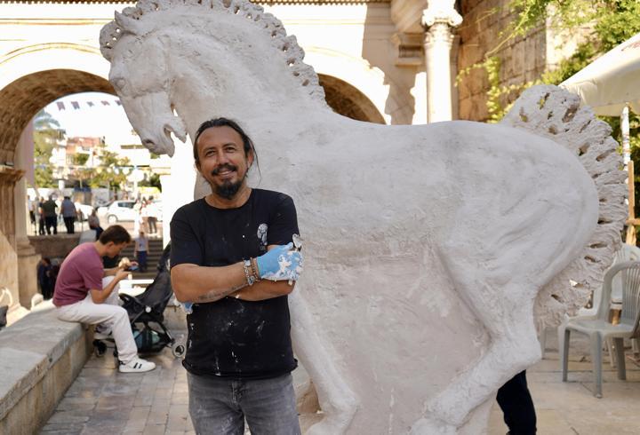 Truva Atı'ndan ilham aldı, Likya Atı için kollarını sıvadı