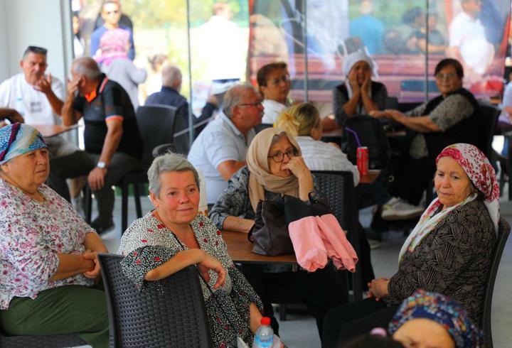 Karaova Emekli Kafe hizmete açıldı
