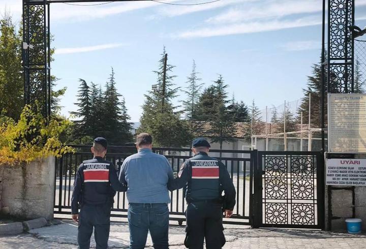 Aranan 50 kişi yakalandı, 15'i tutuklandı