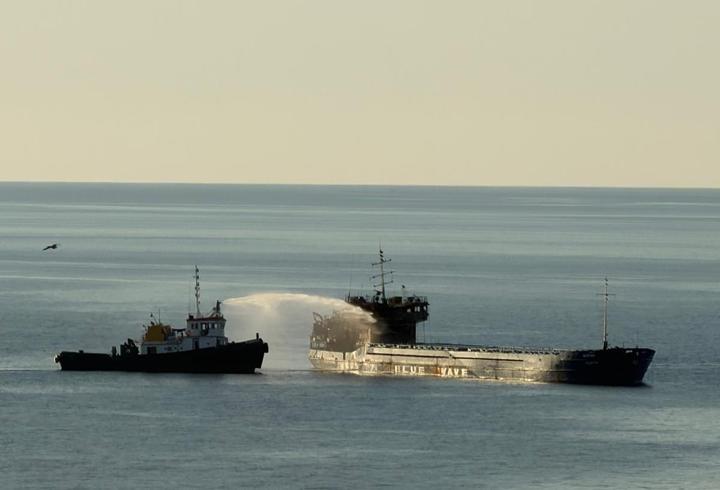Karadeniz’de saldırıya uğrayan gemi, Giresun açıklarına sürüklendi