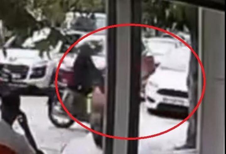 Ankara’da motosiklet ile otomobilin çarpıştığı kaza kamerada: 1 yaralı