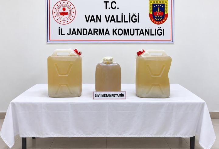 Van'da 34 kilo sıvı metamfetamin ele geçirildi; 1 tutuklama