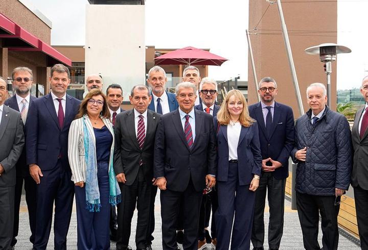 Galatasaray ve Barcelona yöneticileri, dev maç öncesi buluştu